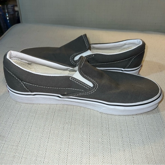 Vans Men/Women’s Solid Gray Canvas Slip On Shoes Loafers Men 8, Women 9.5 - Picture 8 of 11